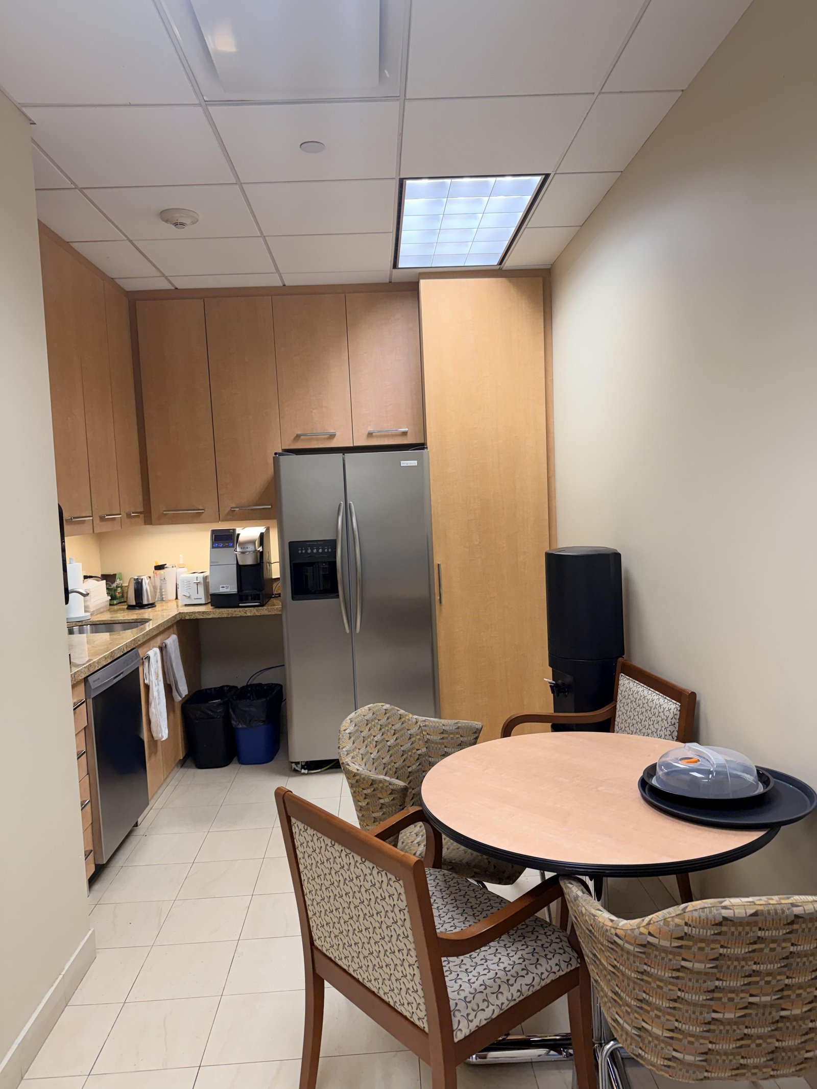 Prime Office Space - Kitchen