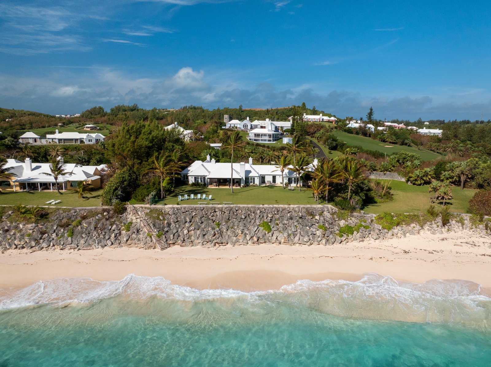 Luxury Beach-Front Executive Home - Facing North