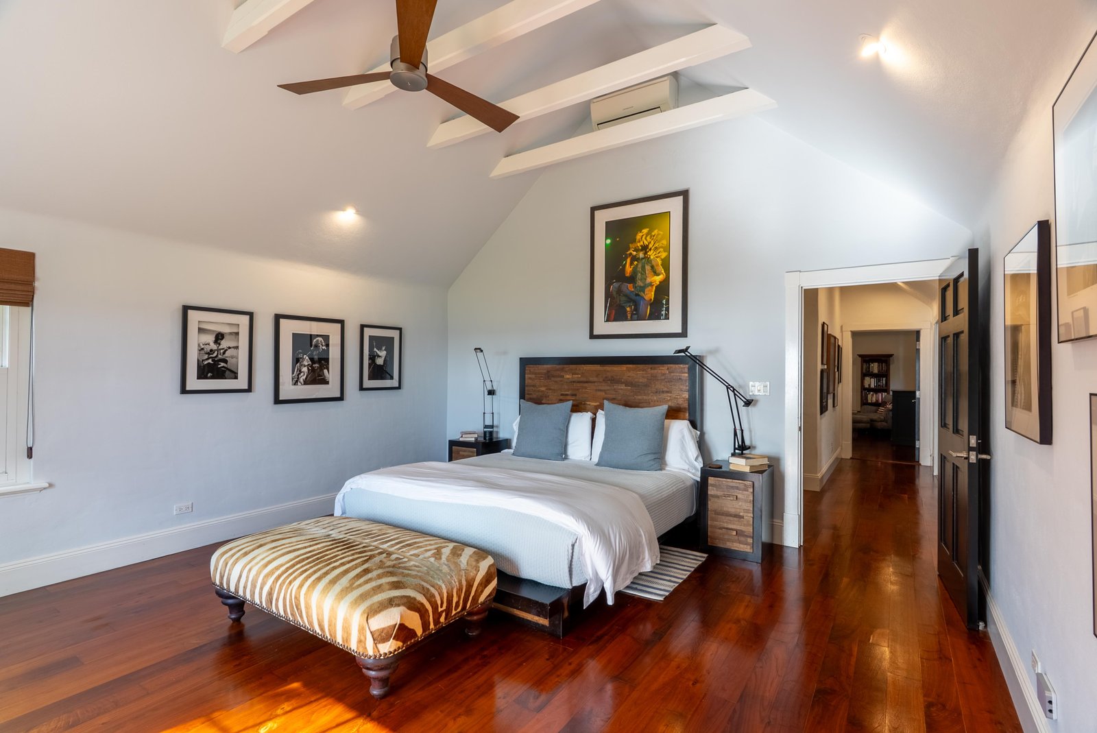 Luxury Beach-Front Executive Home - Main Bedroom