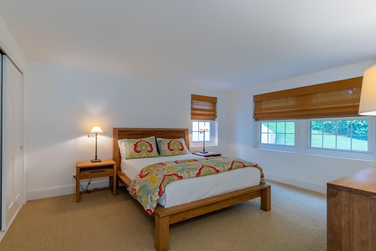 Luxury Beach-Front Executive Home - Cottage Bedroom 1